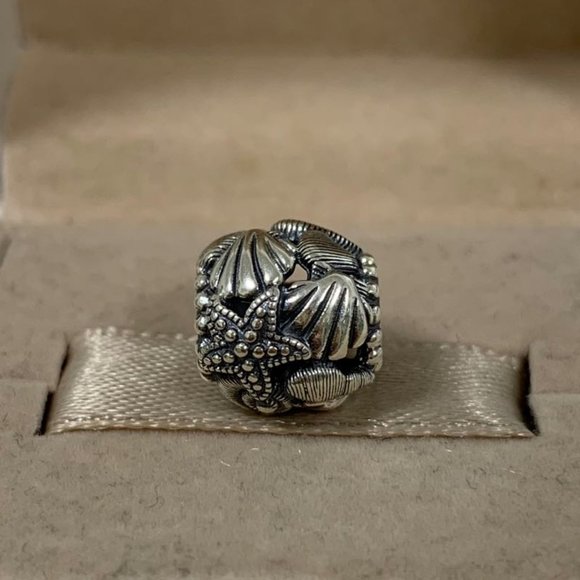 Pandora Openwork Starfish, Shells & Hearts Charm - Picture 8 of 8